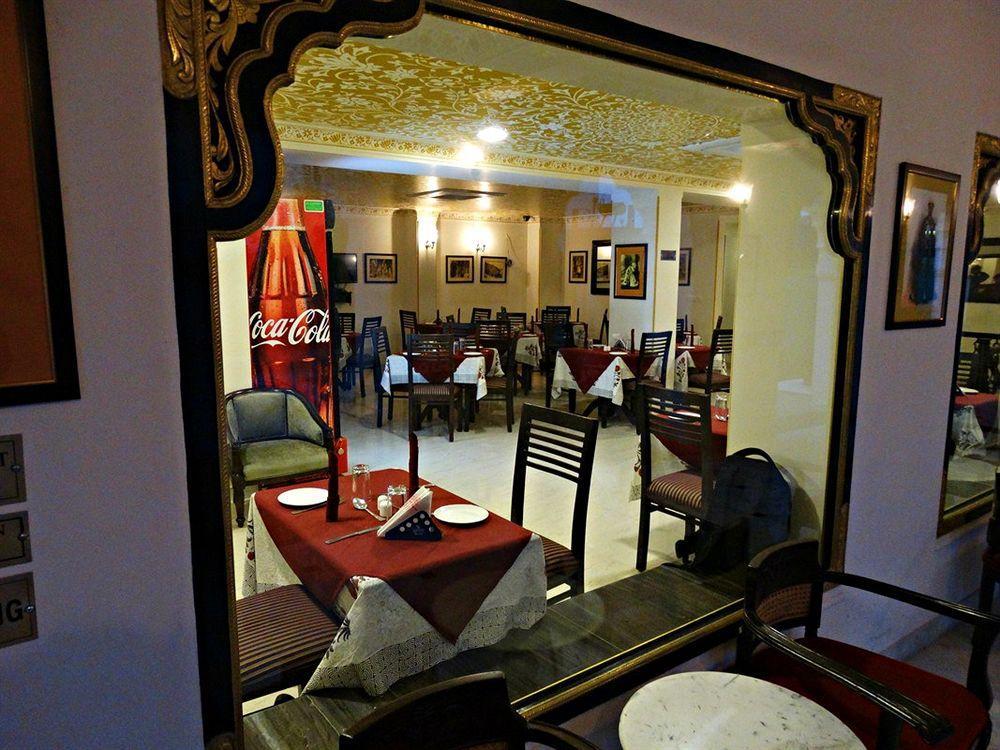 Umaid Residency - A Regal Heritage Home Jaipur Eksteriør bilde