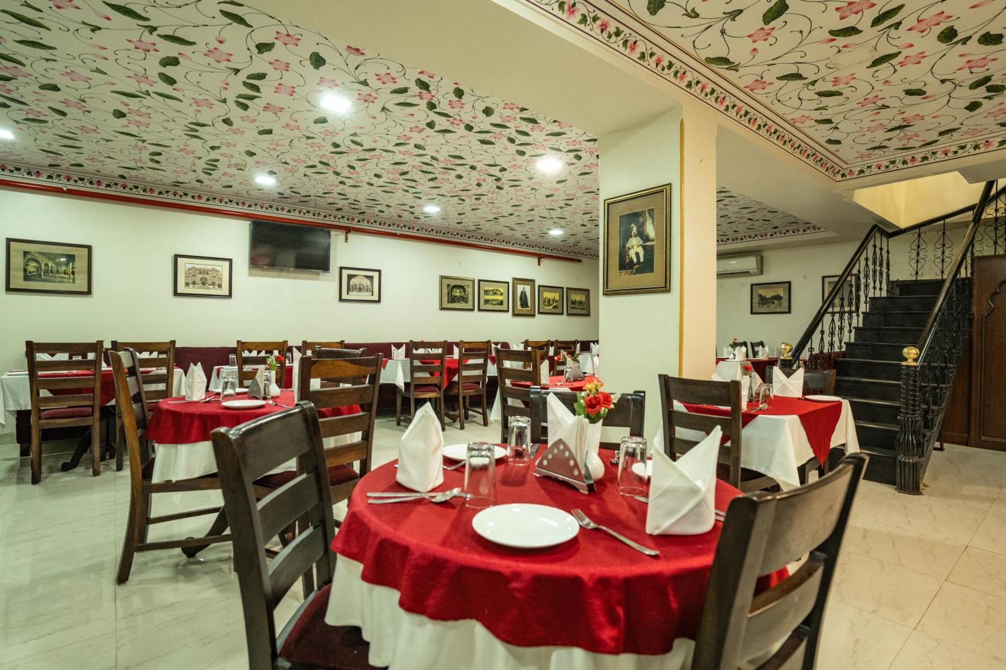 Umaid Residency - A Regal Heritage Home Jaipur Eksteriør bilde