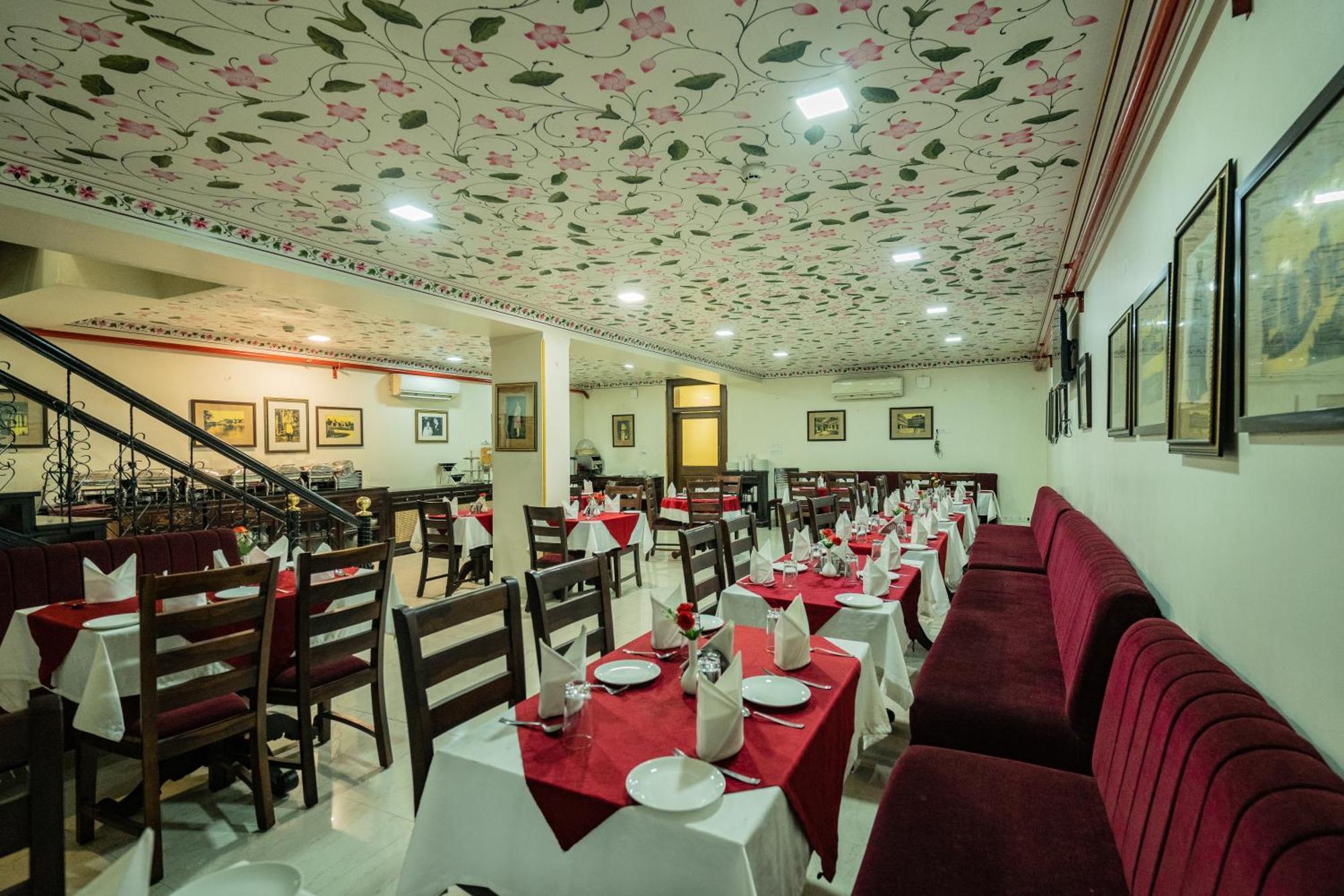 Umaid Residency - A Regal Heritage Home Jaipur Eksteriør bilde